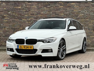 BMW 318I M-Sport Automaat Panodak Leer LED