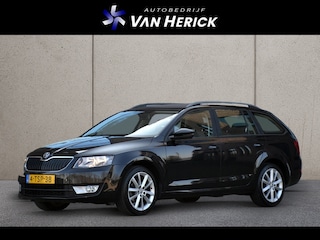 Skoda Octavia Combi 1.2 TSI Greentech Ambition | Trekhaak | Cruise | Navigatie