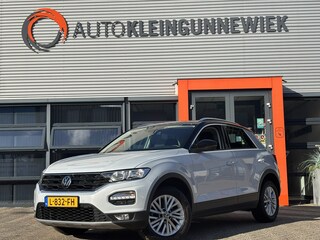 Volkswagen T-Roc 1.0 TSI Style Business / Cruise Control / NL Auto / Navi / Applecarplay/AndroidAuto /