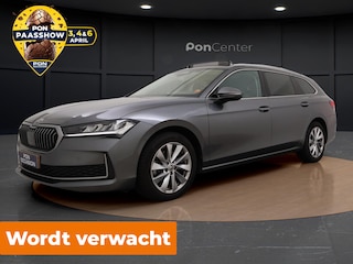 Skoda Superb Combi 1.5 TSI MHEV First Edition | Pano Dak | Trekhaak | Camera | Parkeerhulp | Stuur-/Stoelverwarming V+A | 17'' |