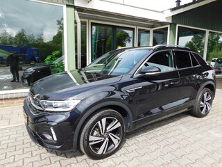 Volkswagen T-Roc 1.5TSI 150PK DSG R-LINE!! NL AUTO!! All-in Prijs!