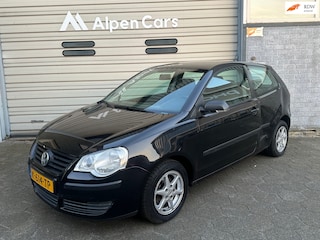 Volkswagen Polo 1.4-16V Trendline Automaat / Airco / APK 02-2027
