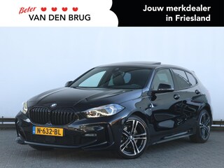 BMW 118i Business Edition Plus M-pakket | Pano | LED | 18" Velg | Stoelverwarming | Camera | Apple Carplay | Navi