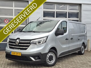 Renault Trafic 2.0 dCi 150 T30 L2H1 Comfort | Navigatie | Cruise Control | Parkeersensor Achter | Airco | LED Koplampen | Zijschuifdeur Links en Rechts |