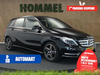 Mercedes-Benz B-klasse 200 Ambition - NL AUTO - UITKLAPBARE TREKHAAK (TREKGEWICHT 1400 KG GEREMD) - TURBO RECENT VERVANGEN!! - PANORAMADAK - ELEKTRISCH VERSTELBARE BESTUURDERSSTOEL MET GEHEUGEN - STOELVERWARMING - PARKEERSENSOREN VOOR + ACHTER - LEDEREN BEKLEDING - EXTRA SET VELGEN