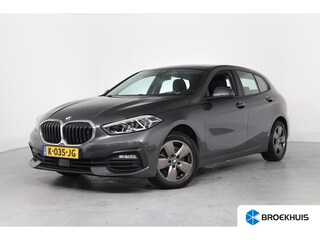 BMW 118i Executive Edition | Trekhaak afn. | Climate Control | Parkeersensoren | Navigatie | Apple Carplay & Android Auto | Cruise Control