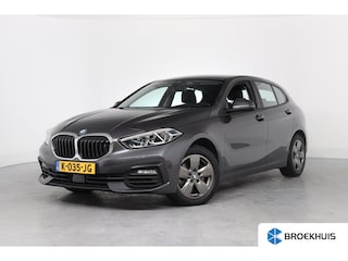 BMW 118i Executive Edition | Trekhaak afn. | Climate Control | Parkeersensoren | Navigatie | Apple Carplay & Android Auto | Cruise Control