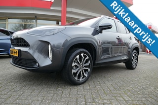 Toyota Yaris 1.5 HYBRID 115 FIRST  CAMERA/PARKEERHULP V+A/LED/WINTERPAKKET