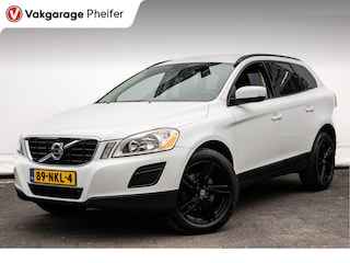 Volvo XC60 2.0T Aut. Kinetic Navigatie/ Pdc/ Armsteun/ Tel. bluetooth/ Lmv