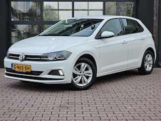 Volkswagen Polo 1.0 TSI Comfortline Business | Airco | Cruise | Trekhaak | App-connect | All-seasons |