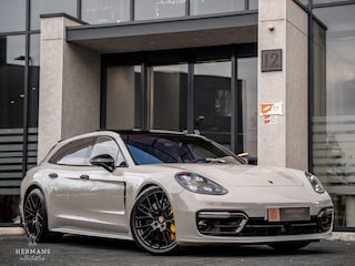 Porsche Panamera Sport Turismo 4.0 Turbo S E-Hybrid / Carbon / Massage / HUD / InnoDrive / PCCB