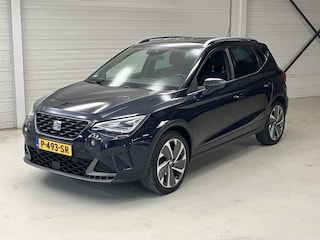 Seat Arona 1.0 TSI FR Business Intense / Automaat / NL auto / Trekhaak.