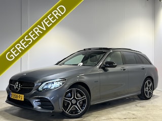 Mercedes-Benz C-klasse Estate 300 e Business Solution AMG Limited | Navigatie/Android/Apple Carplay | LM Velgen 18" | Panoramaschuifdak | Voorstoelen Verwarmd | Sfeer verlichting | Multibeam Led |