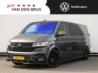 Volkswagen Transporter 2.0 TDI 150 pk L2 | Airco | Navigatie | Cruise control | App connect | Camera | Multi stuur | LED | PDC | Glaslook Panelen | 20"LM velgen | Verlaging set | Sidebars | Spoiler-set |