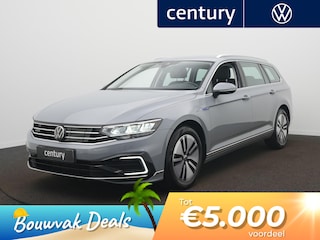 Volkswagen Passat 1.4 TSI PHEV GTE Business Navigatie - LED - Camera - ACC- Stoelverwarming - ACC -
