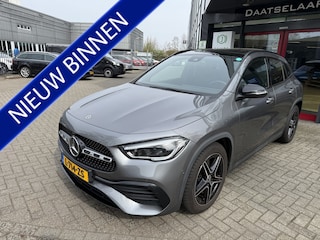 Mercedes-Benz GLA 180 Business Solution AMG Panoramadak Elek stoelen Camera Sfeerverlichting