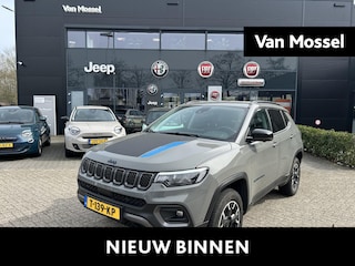 Jeep Compass 4xe 240 Plug-in Hybrid Electric Trailhawk | Lederen bekleding | Parkeersensoren | Camera | Navigatiesysteem | Stoel & Stuurverwarming | Climate Controle |