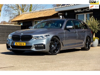 BMW 5-serie Touring 530i High Executive I M-Sport I Panoramadak I Dealer onderhouden I NAP I Sportremmen I Trekhaak I Luxe leder