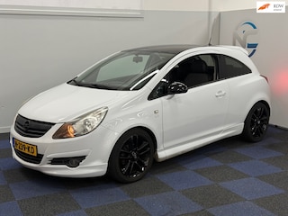 Opel Corsa 1.2-16V Sport / OPC / AIRCO / RIJDT SCHAKELT GOED