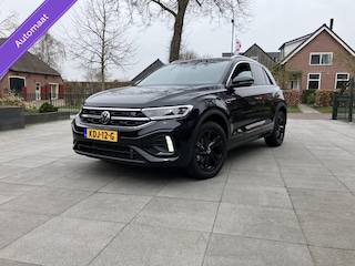 Volkswagen T-Roc 1.5 TSI 2 X R-Line Edition DSG IQ-LIGHT , AFN TREKHAAK , CAMERA PDC , NAVIGATIE , ADATIVE CRUISE , ALL SEASON , DONKER GLASS , EGR STOEL .