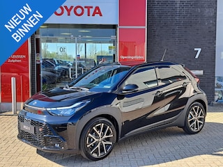 Toyota Aygo HYBRID 115 GR-SPORT NIEUW IN DE SHOWROOM DIRECT LEVERBAAR 18'' LM-VELGEN PDC STOELVERWARMING AD-CRUISE