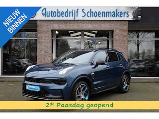 Lynk & Co 01 1.5 MY23! 6.6Kwh ZWARTE-HEMEL ROLHOES MY23 360-CAMERA PANO/SCHUIF INFINITY DAB NAVI CARPLAY STOELVERWARMING ELEK.ACHTERKLEP 20"LMV