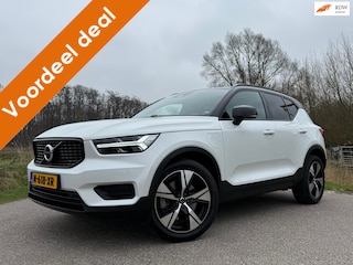 Volvo XC40 1.5 T4 Recharge R-Design Automaat / Panoramadak / Leder-Alcantara / Camera / Navi / 19" Velgen / Clima / PDC / Cruise /