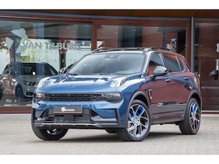 Lynk & Co 01 LYNK&CO TREKHAAK / PANO