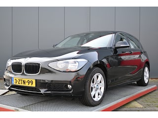 BMW 116i Business schade zie fotos