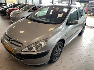 Peugeot 307 1.6-16V XS AIRCO AOK 10-26 BJ 2003 !!!