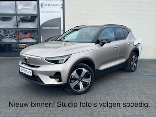 Volvo XC40 Recharge Plus 70 kWh | Zwenkbare trekhaak | Adaptieve cruise | Blis | 19 Inch | Full Led |