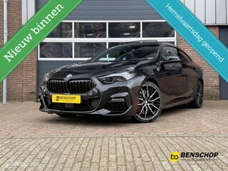 BMW 220i M Sport Panodak Kuipstoelen Harman Kardon Virtaul Navi Carplay Camera
