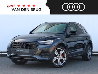 Audi Q5 50 TFSI e S edition | Verwarmbaar voorruit | Leder | Rode stiksels | Trekhaak | HUD | Elektr. vers. voorstoelen + memory | Keyless | Sfeerverlichting | Stoelverw. v+a |