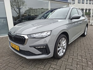 Skoda Scala 1.0 TSI Business Edition automaat / navi / camera / panoramadak / automaat