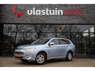 Mitsubishi Outlander 2.0 PHEV Business Edition , Trekhaak, Achteruitrijcamera,