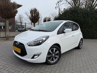Hyundai ix20 1.4i, AIRCO automatisch, Cruise Control, Parkeersensoren, LM-velgen 16", Isofix, Bluetooth, 1e eigenaresse