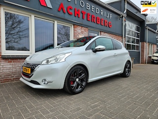 Peugeot 208 1.6 THP GTi 200PK! Panoramadak! NAP! Mooie/Nette Auto! Navigatie! Airco/Clima! Cruise Control!