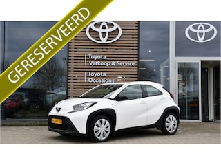 Toyota Aygo 1.0 VVT-i MT Play 5-deurs 72pk | Airco | Cruise control adaptief | BTW-auto |