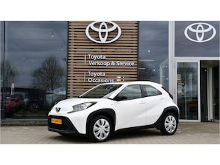 Toyota Aygo 1.0 VVT-i MT Play 5-deurs 72pk | Airco | Cruise control adaptief | BTW-auto |