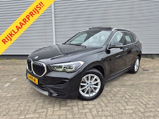 BMW X1 XDrive25e Automaat,Panomadak,Carplay,Stoelverwarming,extra,Winter,Cruisecomtrol