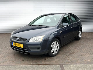 Ford Focus 1.6-16V Trend automaat