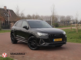 Audi Q3 35 TFSI S Line | Black Optic | Virtual Cockpit | Apple Carplay | NL-Auto | Automaat | 20 inch |