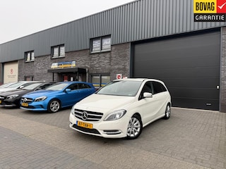 Mercedes-Benz B-klasse 180 Ambition | 12MND GARANTIE | CRUISE | XENON | LMV | TREKHAAK | NAVI |