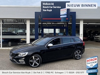 Volvo V60 2.0 T4 Business Sport / NL-Auto / 190 PK / Dealer-Onderhouden / Standkachel / Cruise-Control / Stoelverwarming / Climate-Control / Radio-Bluetooth / Navi / PDC-Achter / 18'' LMV / All-Season / ENZ.