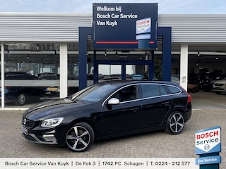 Volvo V60 2.0 T4 Business Sport / NL-Auto / 190 PK / Dealer-Onderhouden / Standkachel / Cruise-Control / Stoelverwarming / Climate-Control / Radio-Bluetooth / Navi / PDC-Achter / 18'' LMV / All-Season / ENZ.