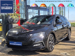 Skoda Octavia Combi 1.4 TSI iV PHEV Sportline Business | Navigatie | PDC Voor + Achter + Camera | LM Velgen | ECC |