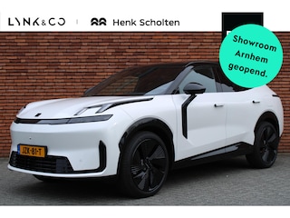 Lynk & Co 08 1.5 More | 200km Hybride | Stoelmassage, Verwarming en Ventilatie | Panoramadak | Matrix LED | Harman Kardon | 360° Camera | Getint glas | Bestuurdersstoel met geheugen | Sfeerverlichting | Apple Carplay | Dodehoekassistent | Adaptive Cruise Contol