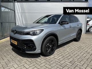 Volkswagen Tiguan 1.5 eHybrid R-Line Edition | 204PK | Automaat | Trekhaak | Panoramaschuif-kanteldak | Black Style Pakket | Camera | head-up display | Stoelmassage |