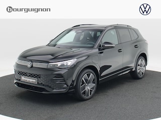 Volkswagen Tiguan R-Line Edition 1.5 eHybrid 272 PK | Trekhaak | Pano | Adaptief Onderstel | 360 Camera | HUD | ACC |