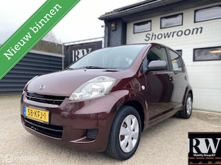 Daihatsu Sirion 2 1.0-12V Trend *NIEUWE APK*